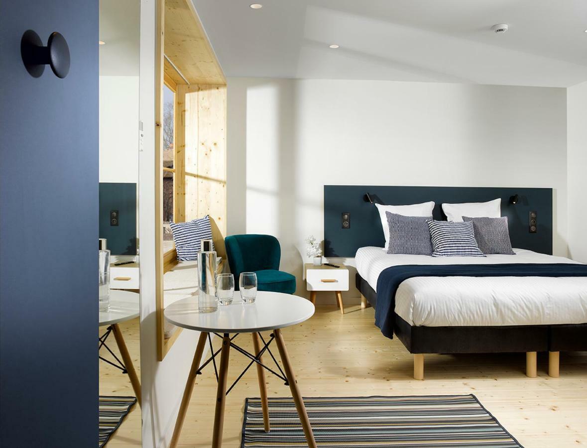 Hotel Au Petit Pont 拉·旺泽瑙 外观 照片
